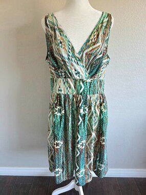 Boston Proper Dress Size 14 Green Deep V Neck Aztec Geometric Sleeveless Lined